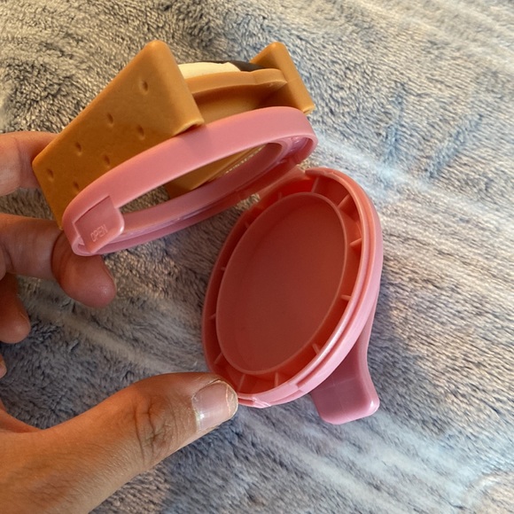 Bath and Body Works S’more air freshener holder - Picture 2 of 3